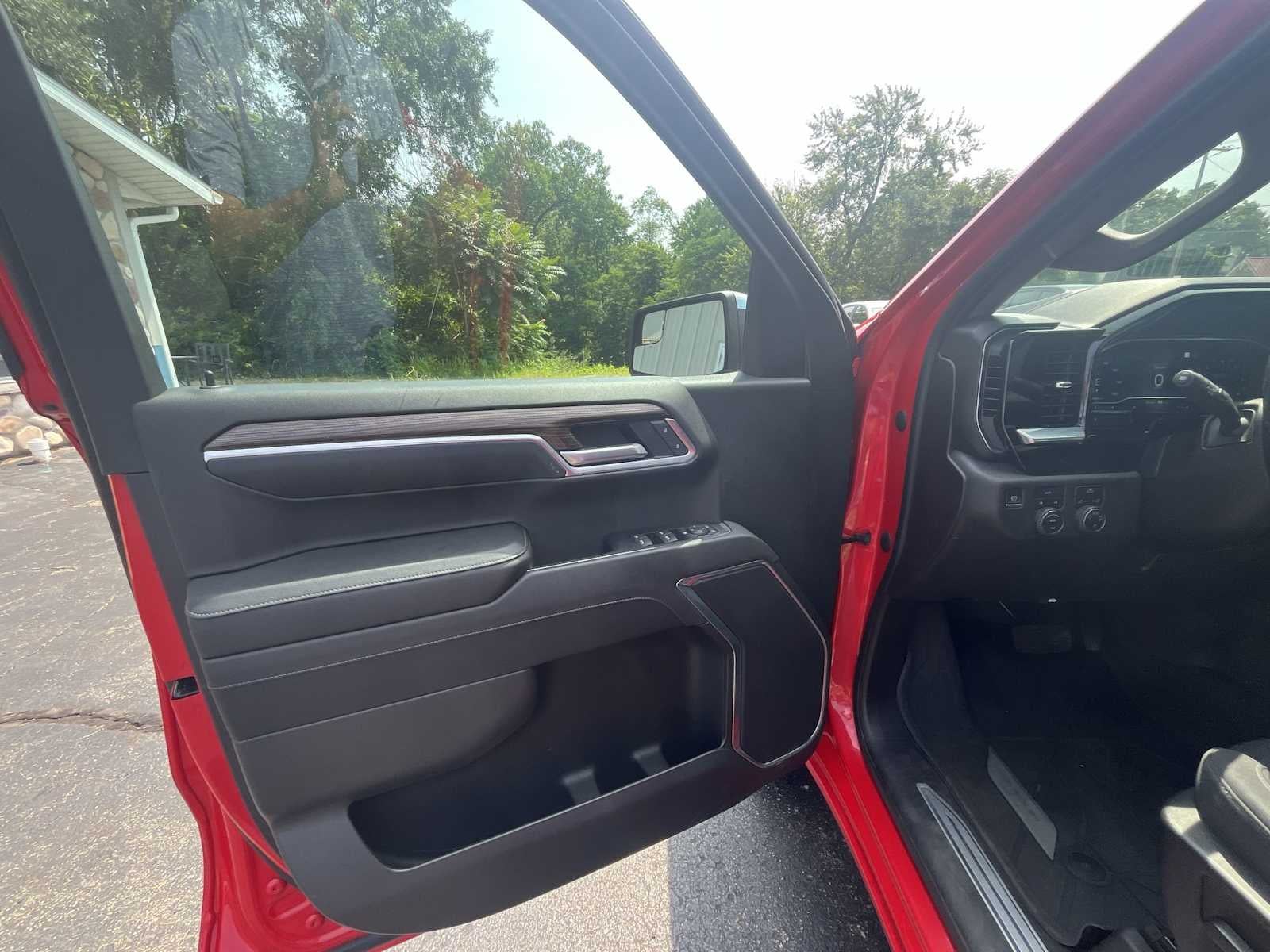 2022 Chevrolet Silverado 1500 LT (2FL)