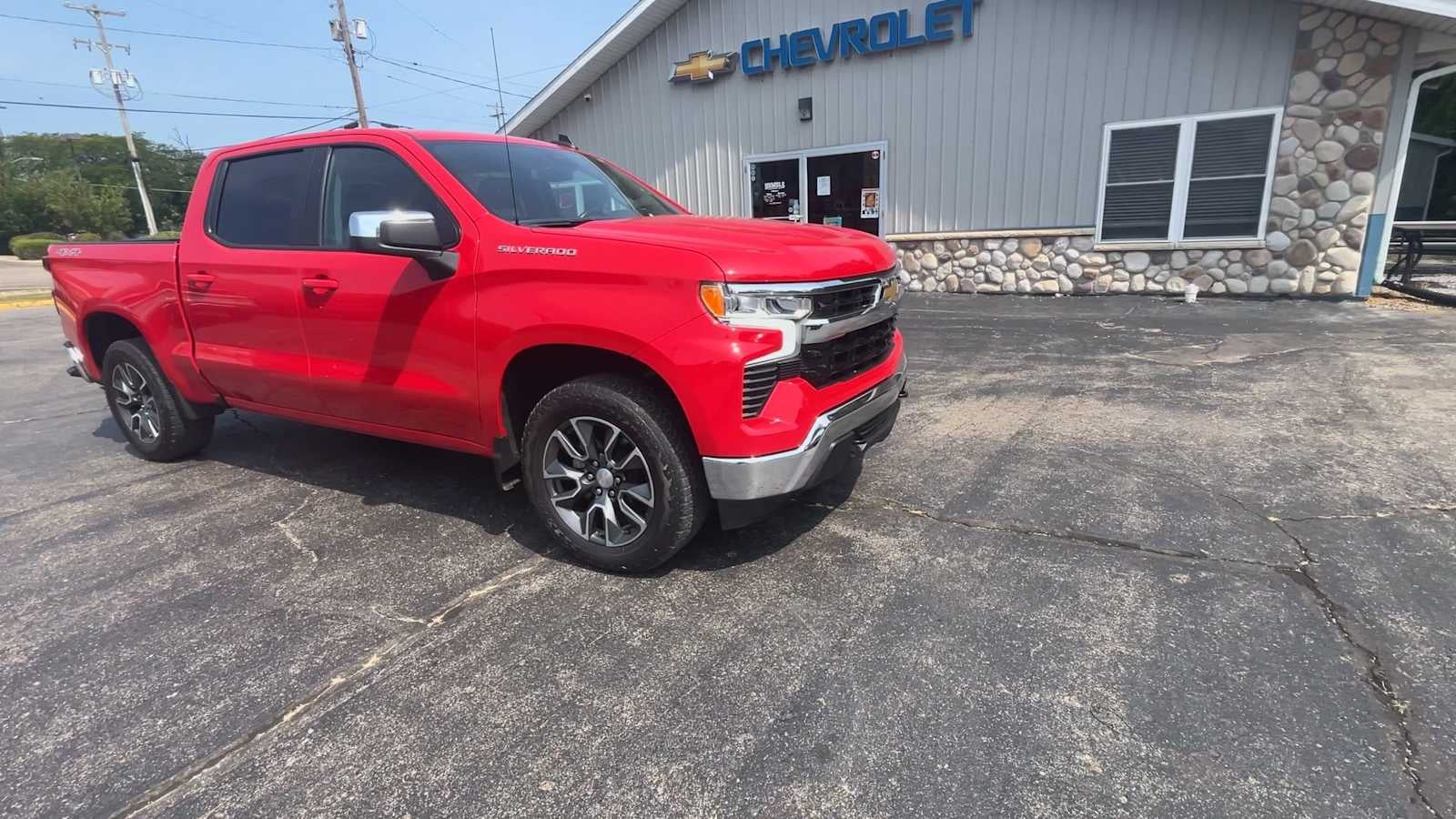 2022 Chevrolet Silverado 1500 LT (2FL)