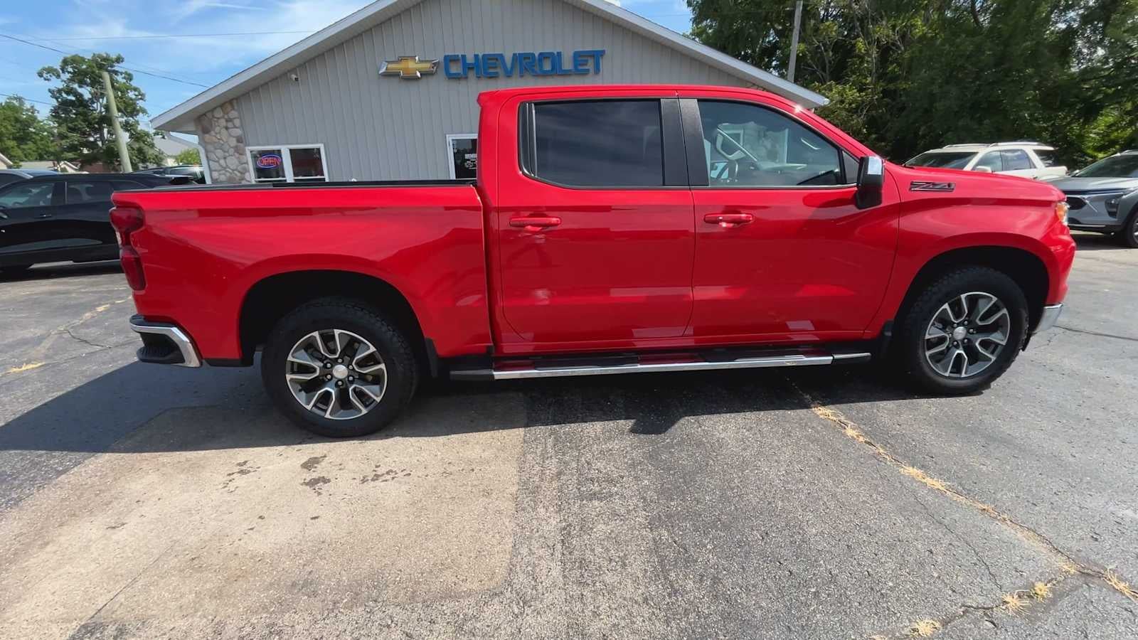 2023 Chevrolet Silverado 1500 LT
